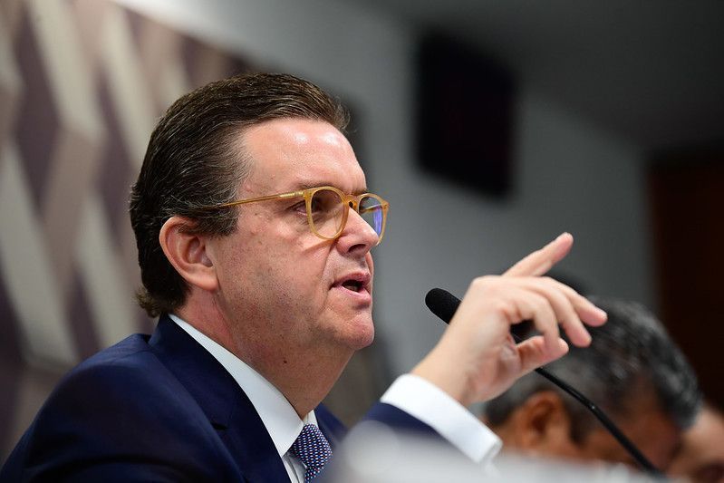 Fila do INSS pode cair com chegada de novos peritos, diz ministro