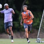 Atacante passa por cirurgia e desfalca o Botafogo no Mundial; Bastos viaja