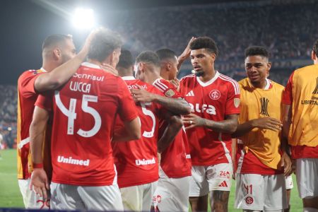 Inter bateu o Nacional e melhorou sua situação no Grupo F da Libertadores
