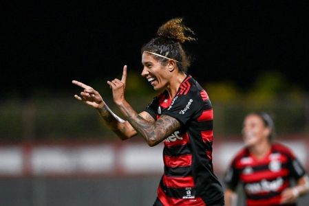 Cristiane comemorando gol pelo Flamengo