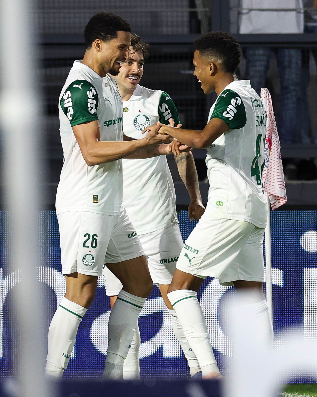 Palmeiras vence primeiro jogo de sequência de confrontos diretos pelo Brasileiro