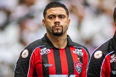 Wellington está de saída do Vitória