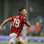Artilheiro do Vitória no Brasileirão, Kayzer projeta encontro com Santos de Neymar