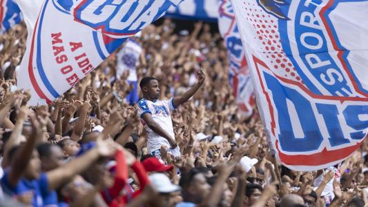 Torcedores do Bahia na arquibancada da Arena Fonte Nova