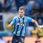 Volante do Grêmio é alvo de propostas e sondagens; veja detalhes