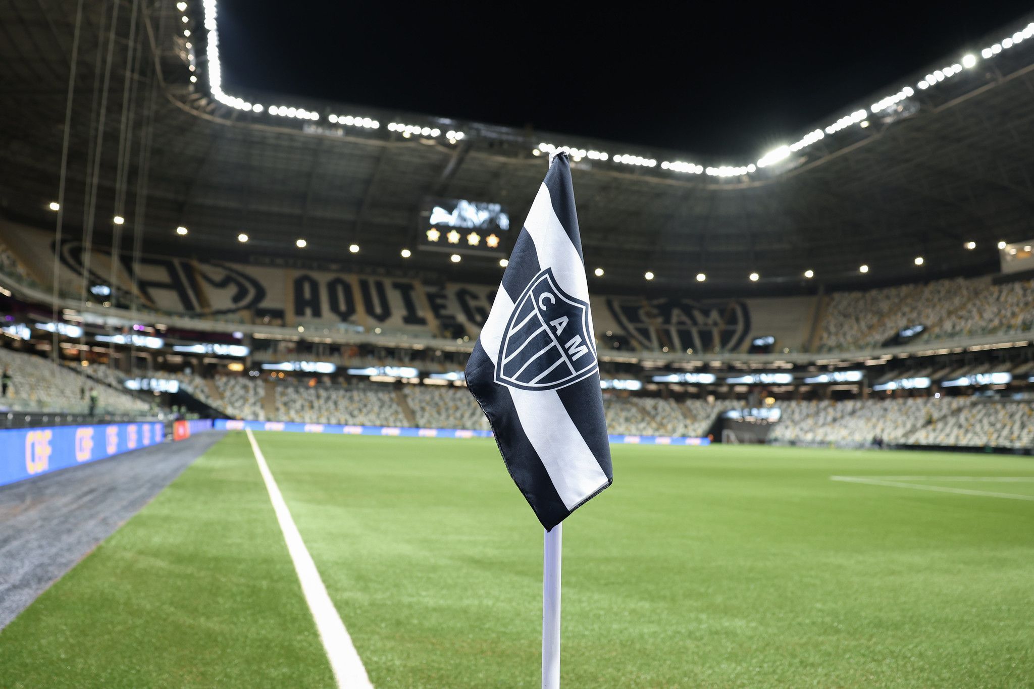 Atlético detalha ocorrências e anuncia punição a torcedores por arremesso de copos