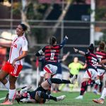 Flamengo goleia Inter e chega a seis jogos invicto no Brasileiro Feminino