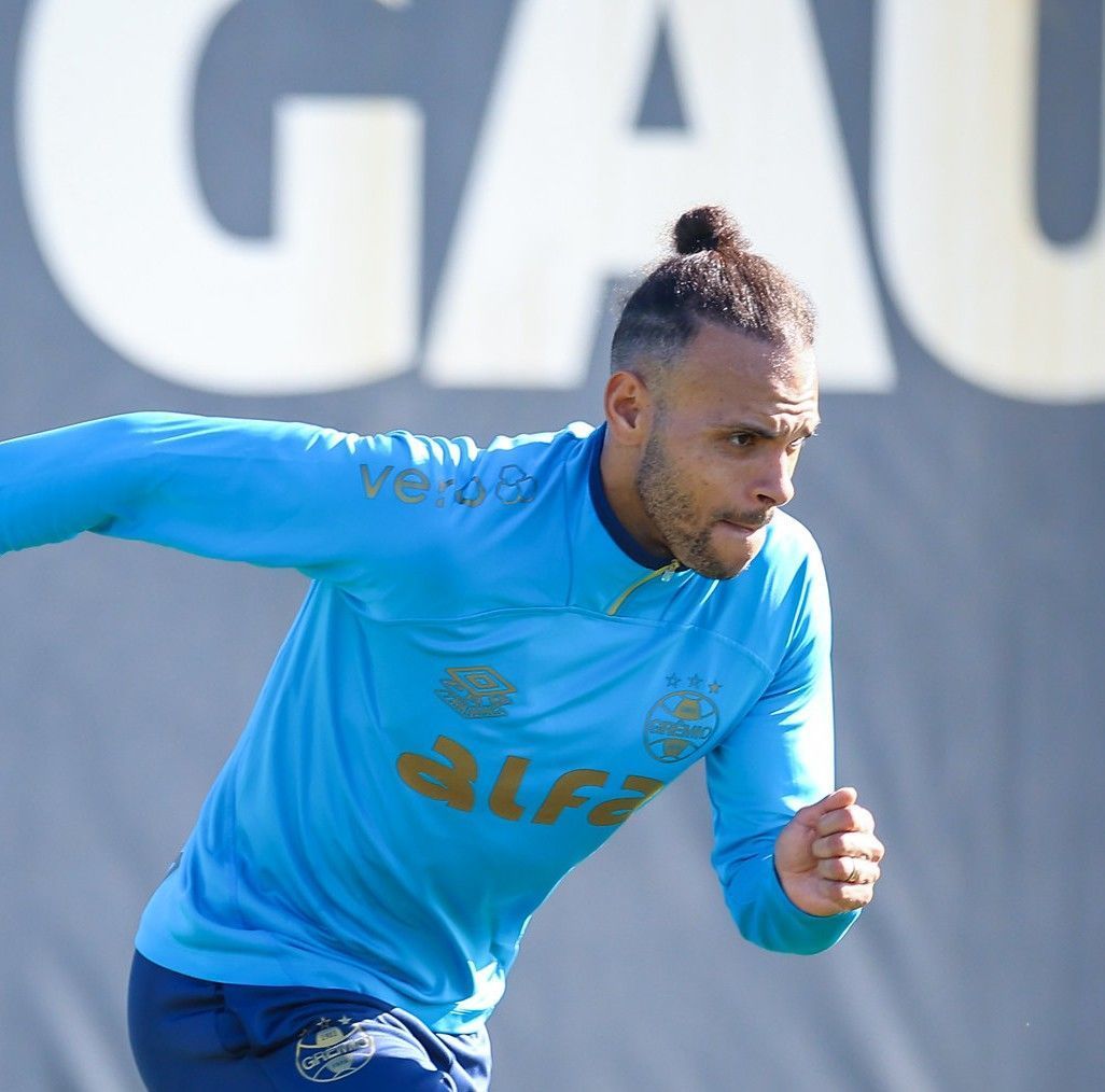 Escalação do Grêmio: com Braithwaite, veja o time para enfrentar o Corinthians