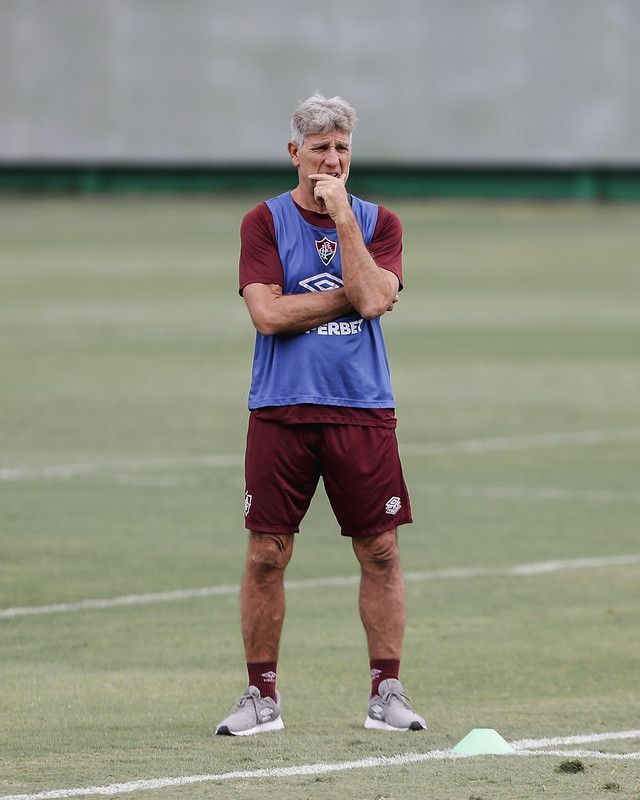 Fluminense segue firme em busca de pontas e confia em recuperação de goleador