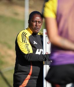 Fabiana Guedes, treinadora do Atlético feminino