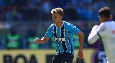 Ronald atuou em 12 compromissos do Grêmio em 2025