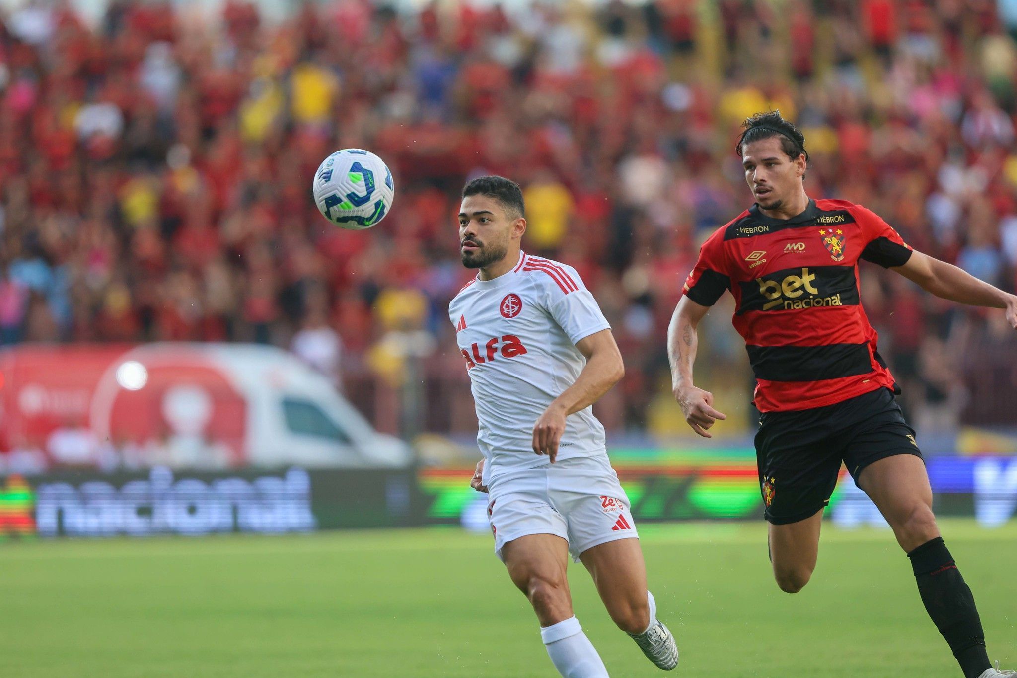 Com um a menos, Internacional empata com Sport pelo Brasileirão