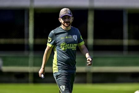 William Batista, técnico do América