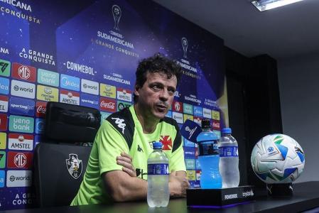 Fernando Diniz está participando do planejamento do elenco com a diretoria do Vasco