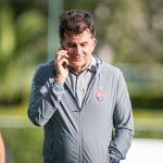 Presidente do Vitória anuncia 'mudanças drásticas' e promete novo diretor de futebol