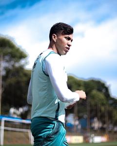 Kaio Jorge, do Cruzeiro, em treinamento na Toca II