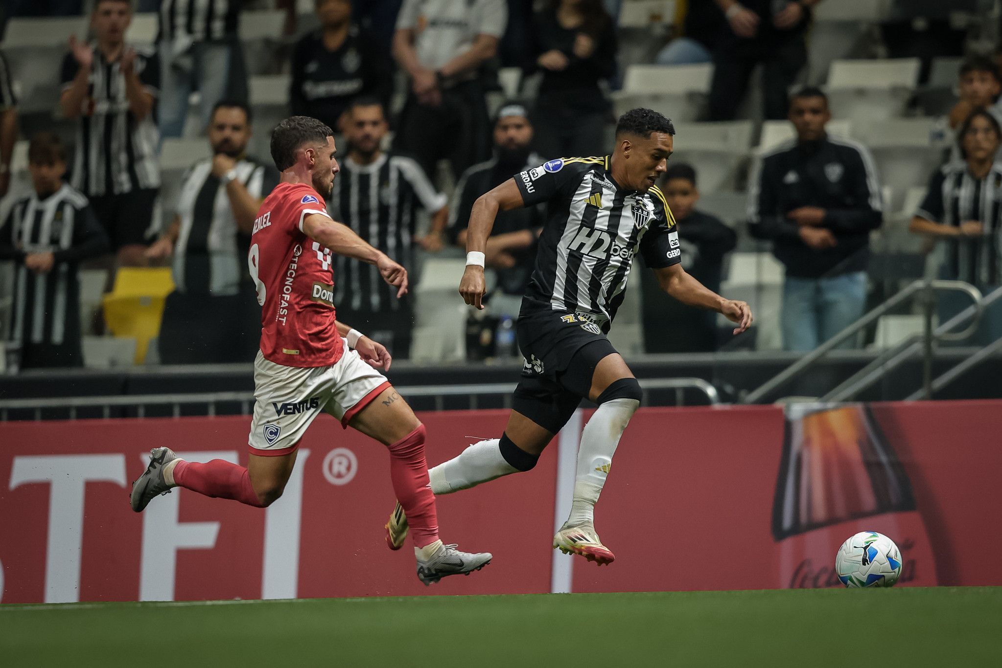 Atacante negociado pelo Atlético revela desejo de voltar ao clube no futuro