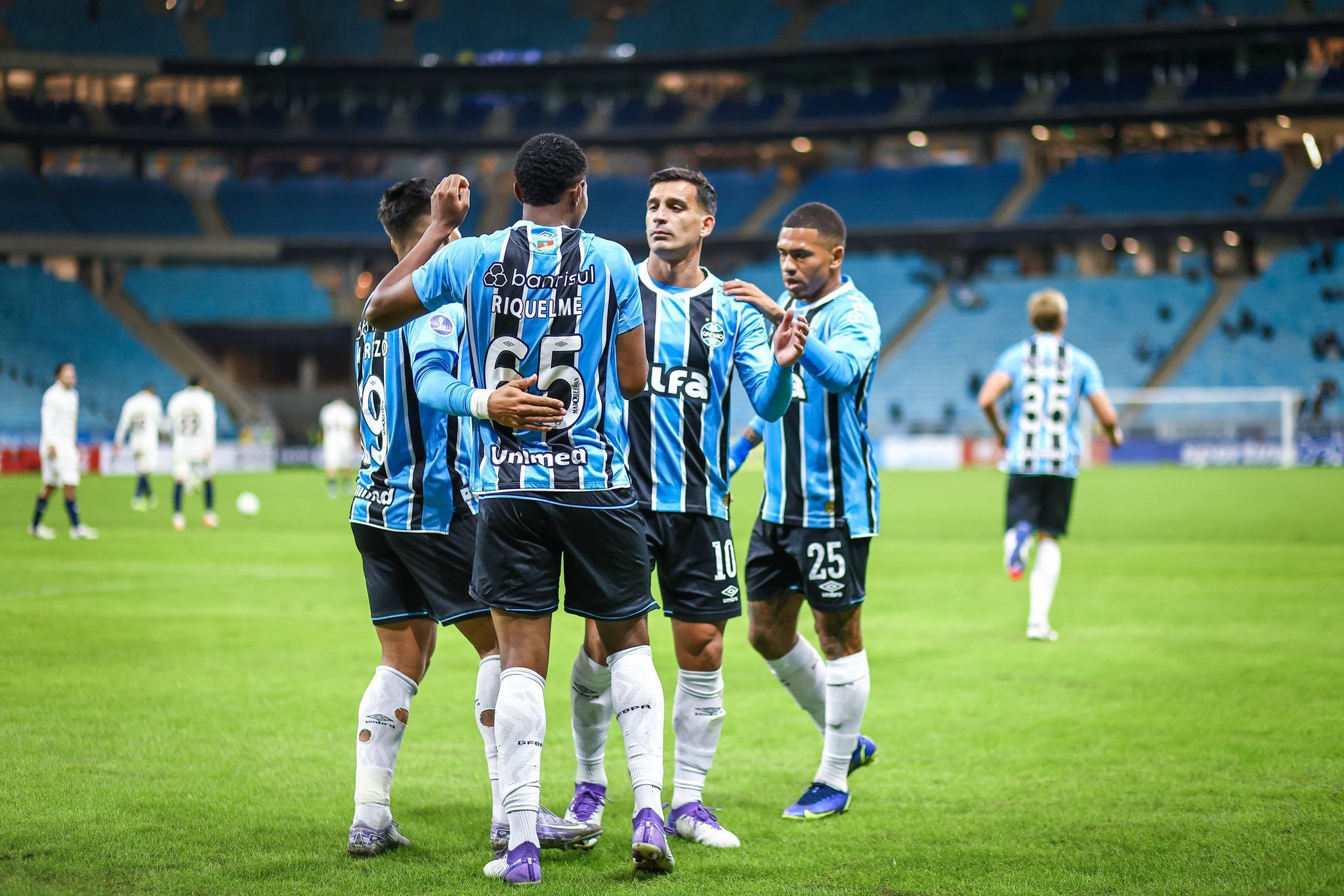 Veja quanto o Grêmio pode embolsar de premiação com playoffs da Sul-Americana