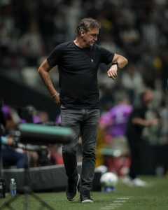 Cuca, técnico do Atlético