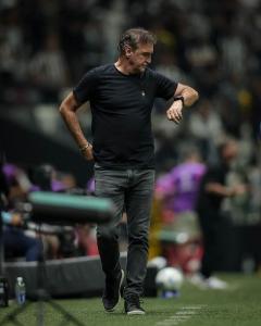 Cuca, técnico do Atlético