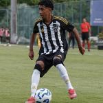 Destaque da base do Atlético, Mosquito assina contrato com a Nike