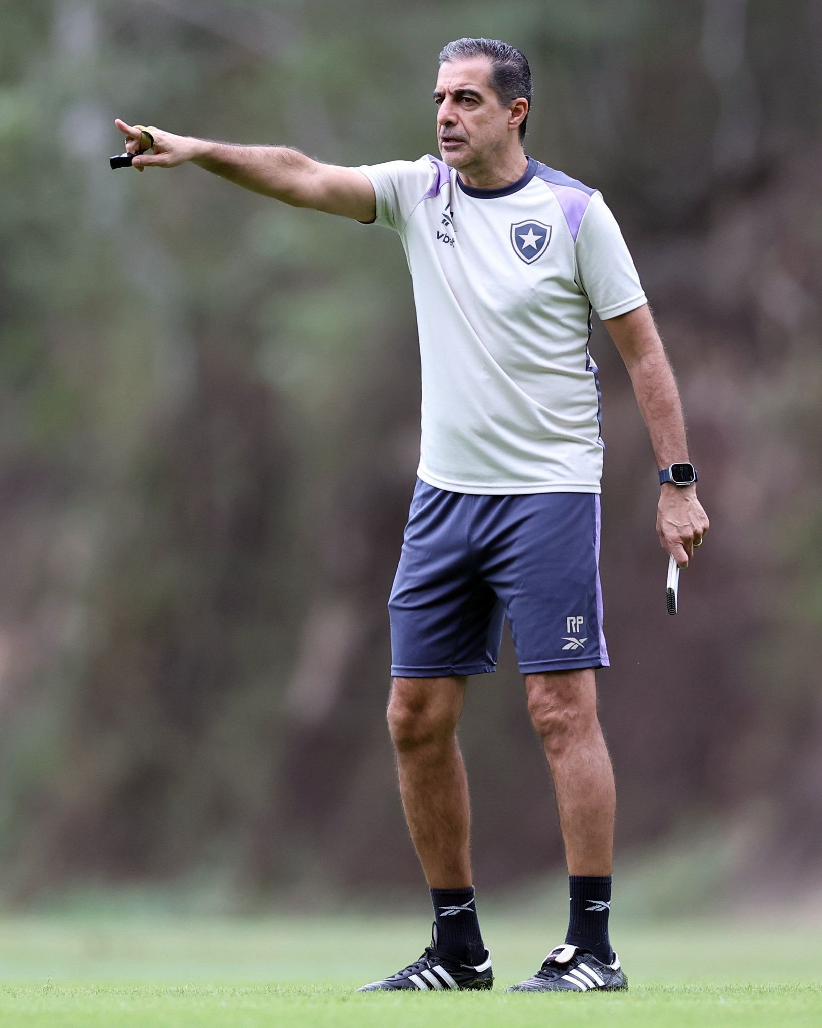 Escalação do Botafogo: trio titular deve ser preservado contra o Santos