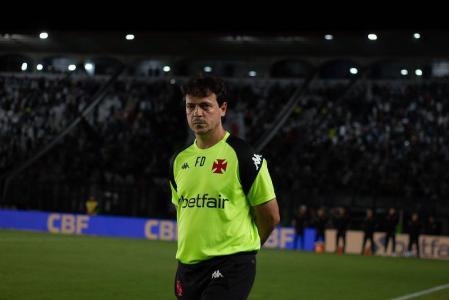 O Vasco terá quase um mês de preparação sob o comando de Fernando Diniz