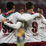 Fluminense supera o Inter em pleno Beira-Rio e cola no G4 do Brasileirão