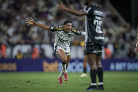 Contratado no início do ano, Rony marcou o décimo gol pelo Atlético