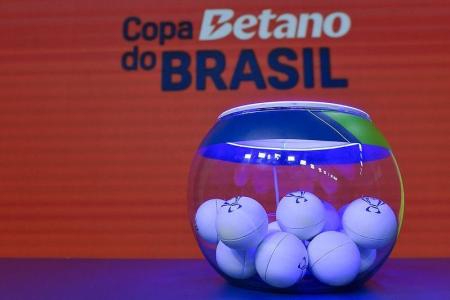Sorteio foi realizado nesta segunda-feira (2) na sede da CBF, no Rio de Janeiro
