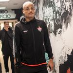 Vitória recusa primeira proposta milionária de clube turco por artilheiro
