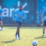 Com novidade, Grêmio se reapresenta e inicia preparação para encarar Corinthians