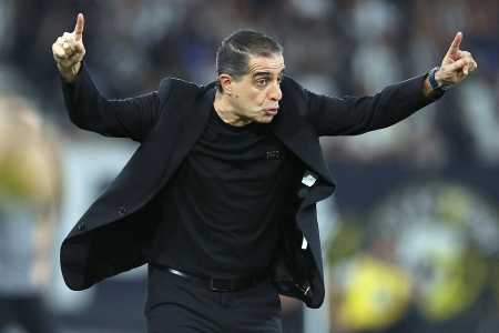 Renato Paiva no comando do Botafogo: o treinador afirma que o Mundial de Clubes, por si só, serve como motivação para o elenco