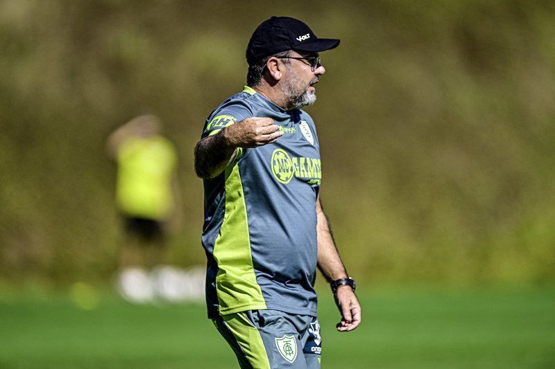 Escalação do América: Enderson Moreira define time para enfrentar a Ferroviária