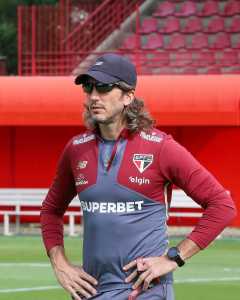 Atlético inicia tratativas com Zubeldía, ex-São Paulo