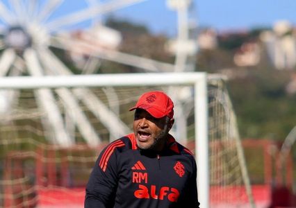 Roger Machado prepara equipe do Inter para jogo importante contra o Atlético