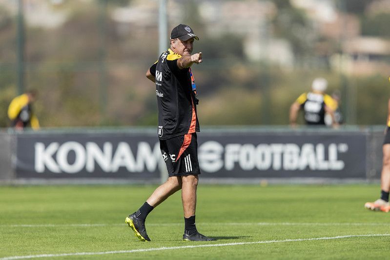 As opções de Cuca para escalar Atlético contra o Internacional