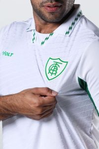 América lançou nova camisa de goleiro verde e camisa 2 de linha, na cor branca