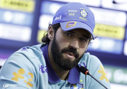 Alisson concedeu entrevista pela Seleção Brasileira nesse sábado (7)