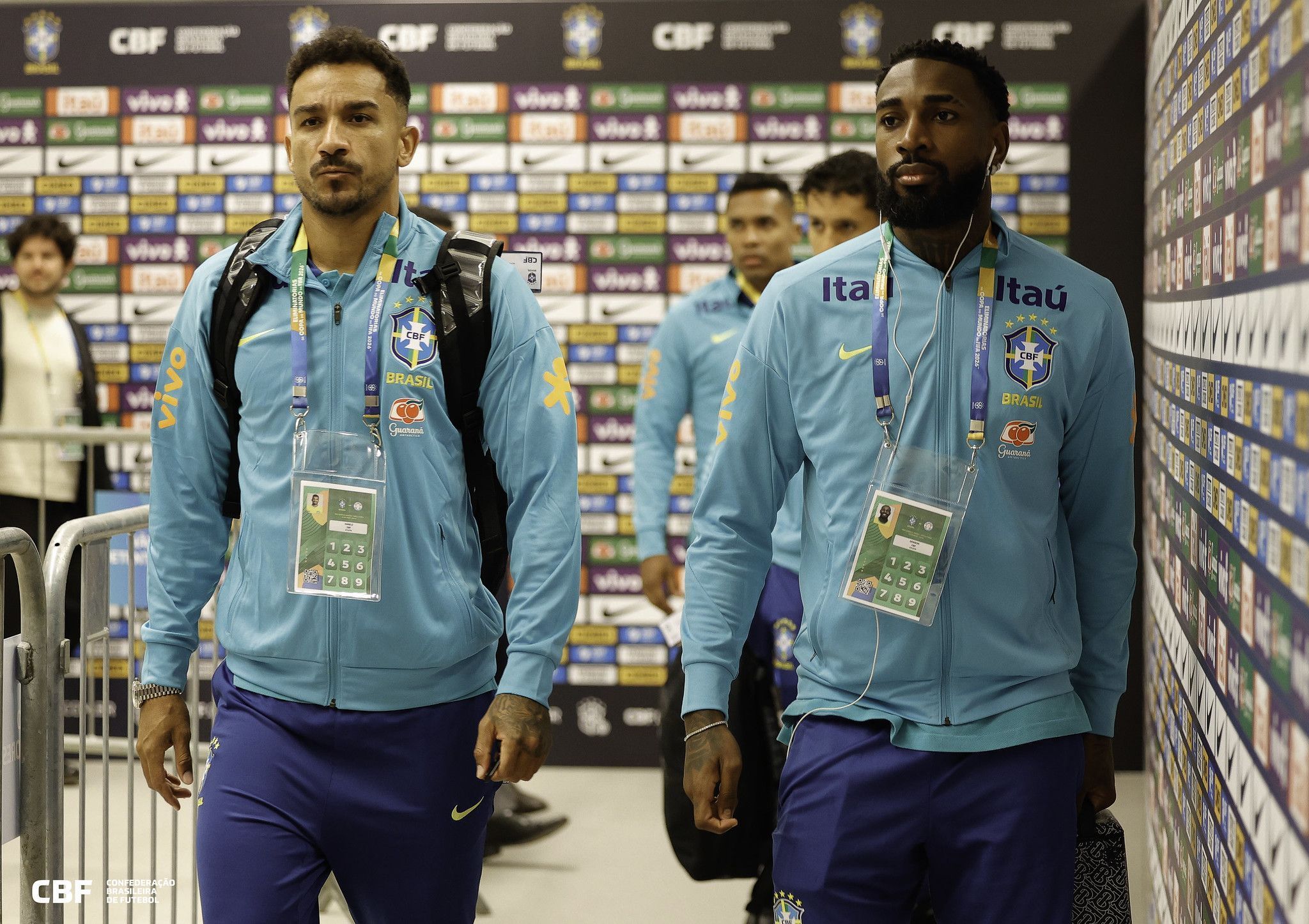 Danilo avalia situação de Gerson, com oferta para deixar o Flamengo