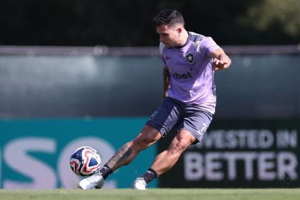 Artur durante atividade do Botafogo nos Estados Unidos