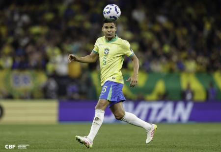 Brasil x Chile: Casemiro volta a ser referência na Seleção Brasileira sob comando de Carlo Ancelotti