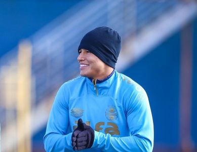 Marlon é titular do Grêmio na temporada 2025