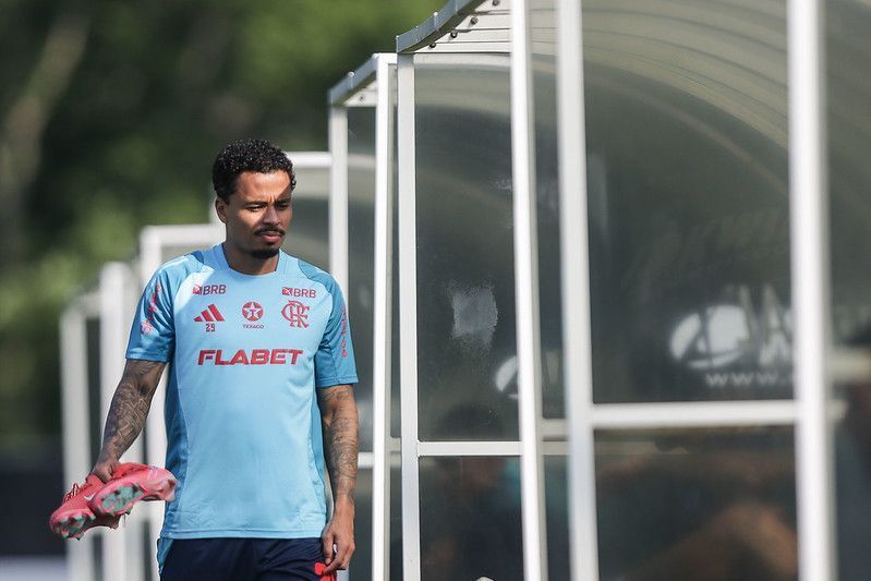 Veja quais jogadores do Flamengo não completaram 7 jogos no Brasileirão