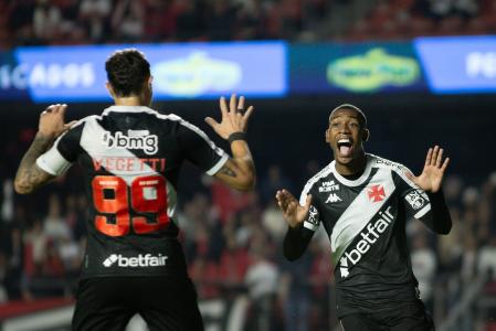 Vegetti e Rayan são atacantes do Vasco