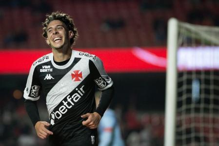 Com gol de Nuno Moreira, o Vasco venceu seu último jogo pelo Brasileiro diante do São Paulo