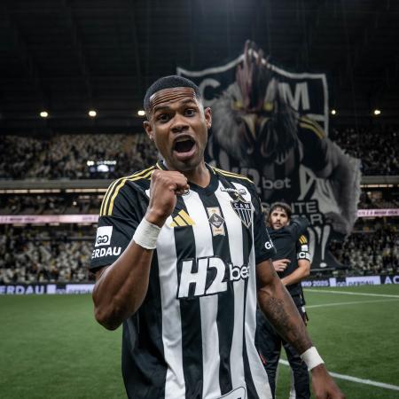 Júnior Santos comemorando vitória do Atlético