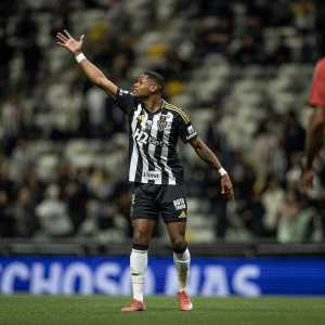 Júnior Santos manda recado após recuperação de lesão