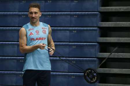 Léo Ortiz durante atividade do Flamengo nos Estados Unidos