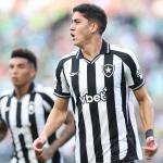 Clube inglês oficializa contratação de zagueiro do Botafogo